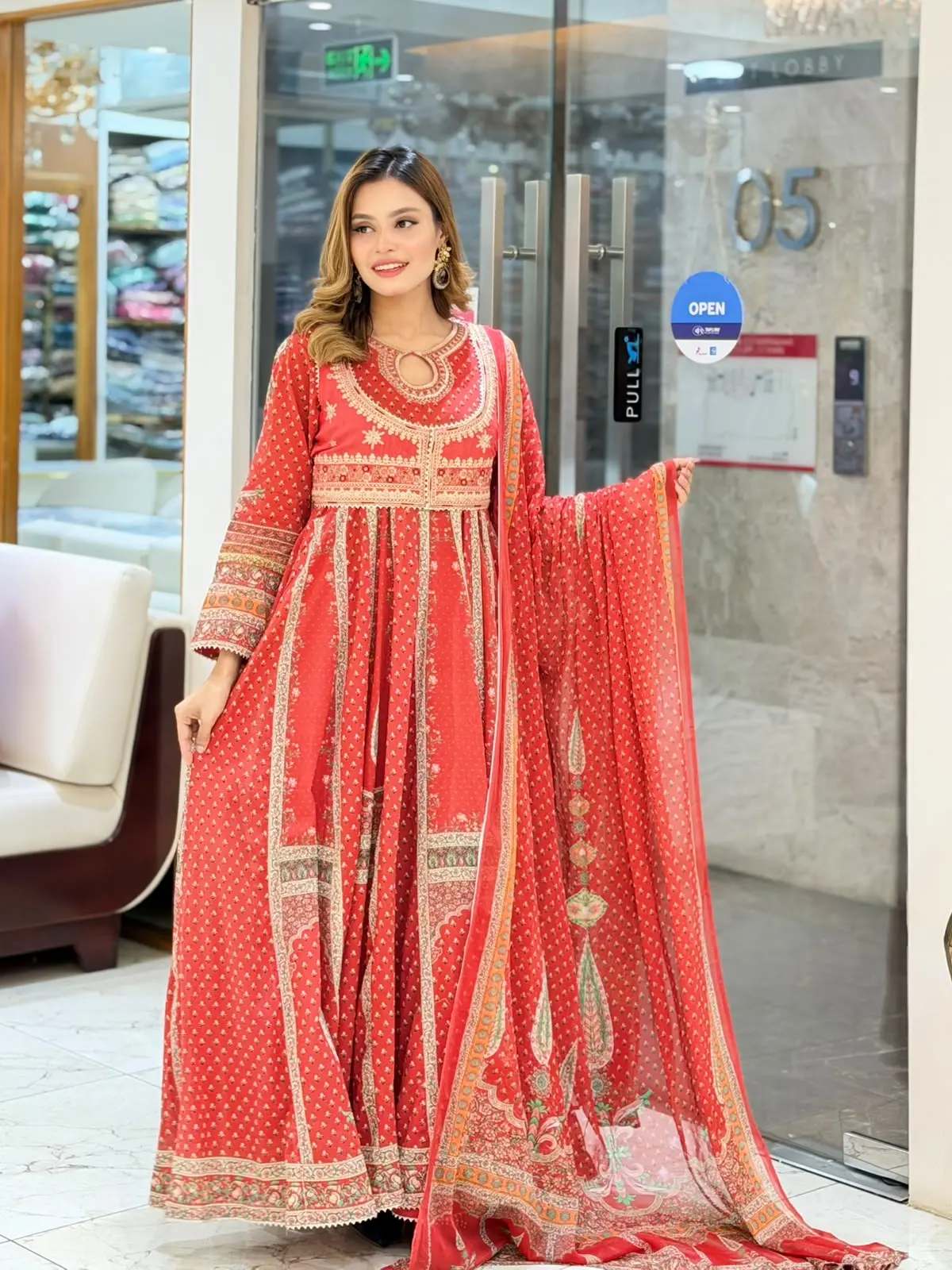 BIN ILYAS (LA-DONNA STITCHED)