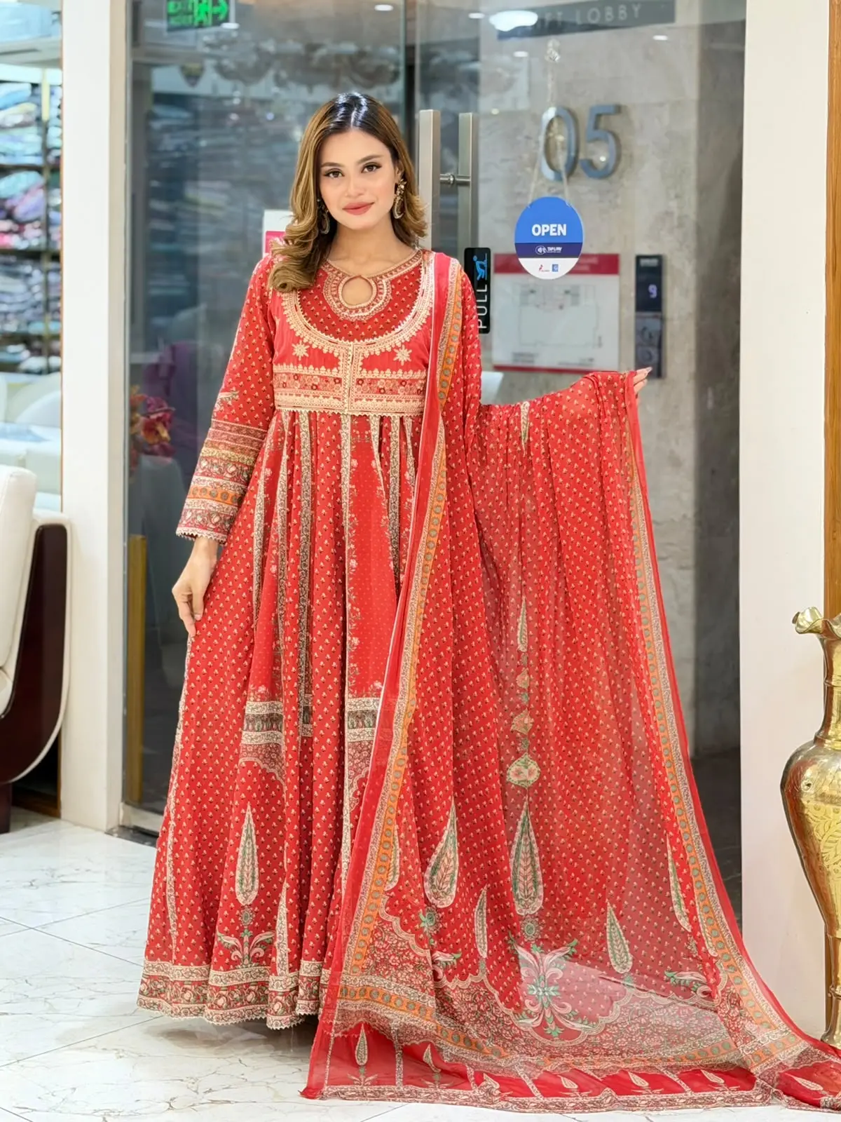 BIN ILYAS (LA-DONNA STITCHED)