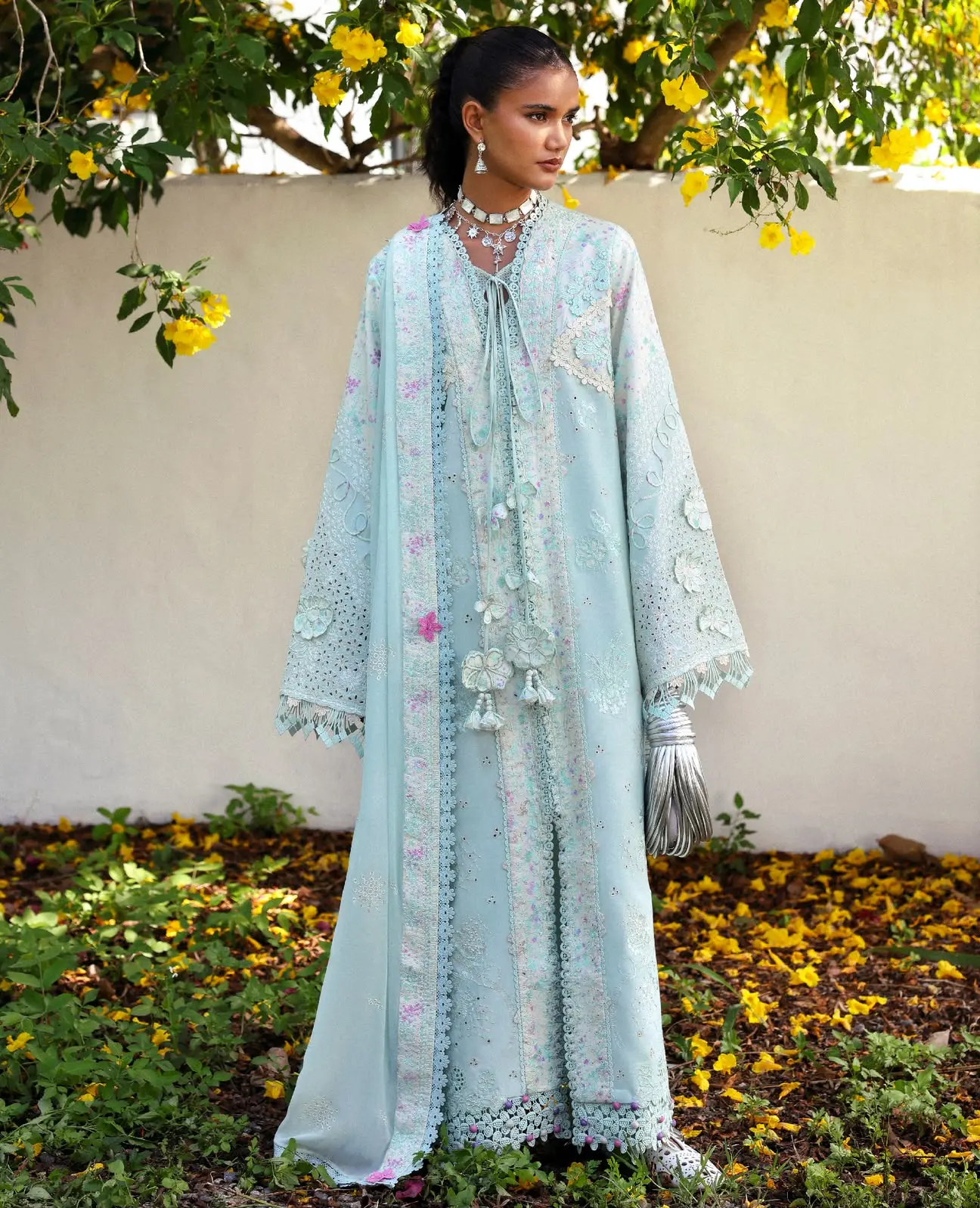 REPUBLIC WOMENSWEAR  Embroidery Pret