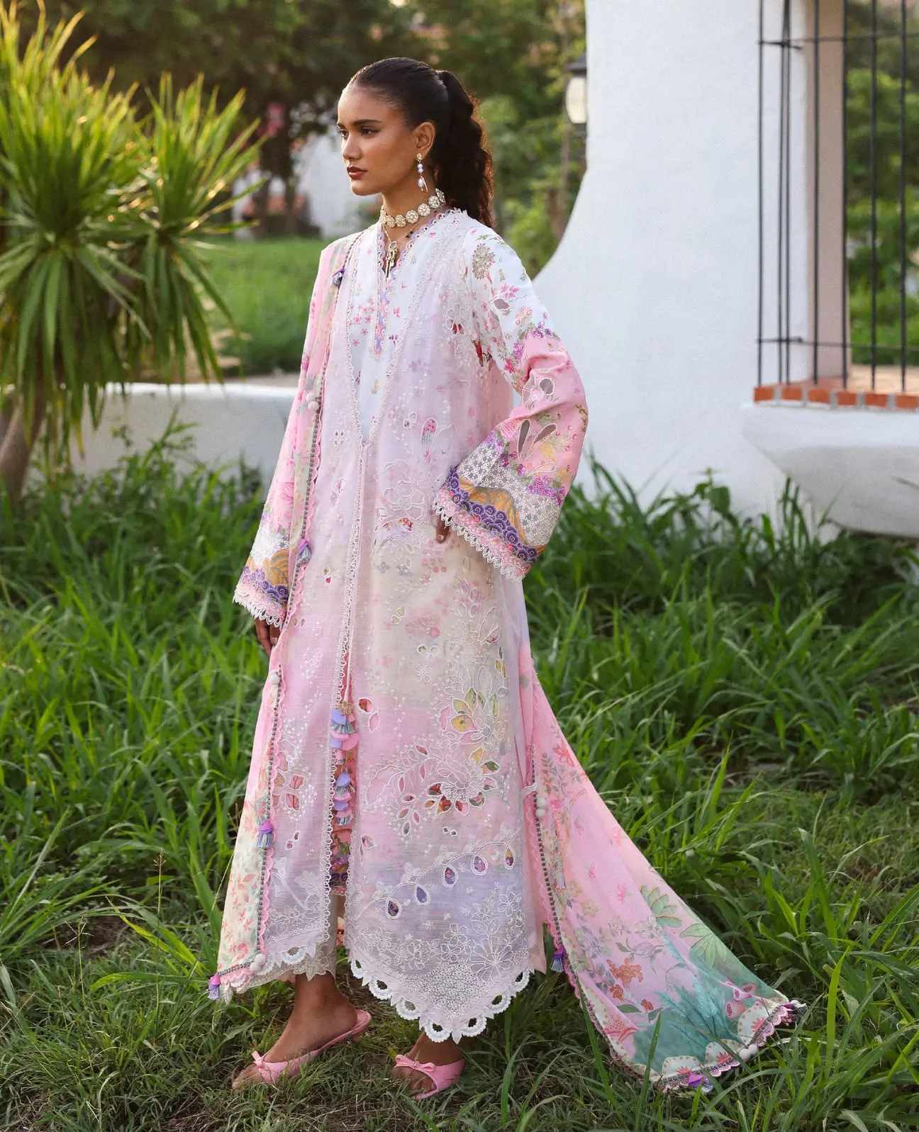 REPUBLIC WOMENSWEAR  Embroidery Pret 