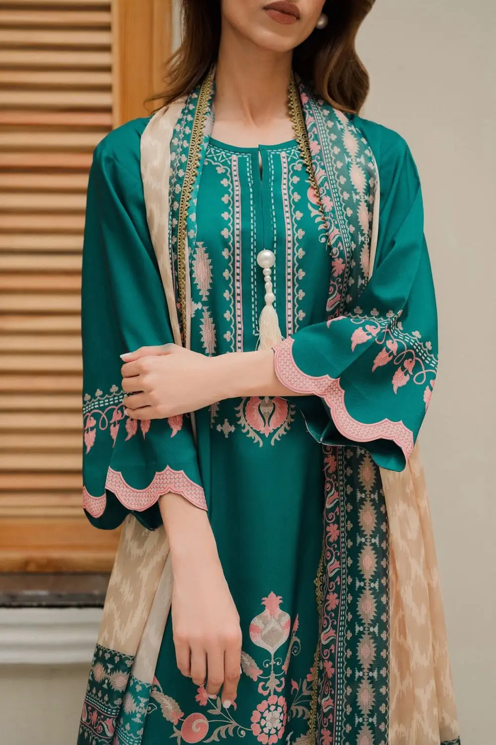 BARAE KHANOM RTW