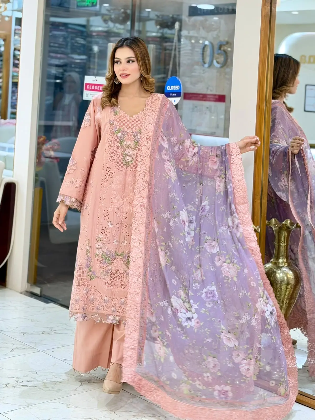 ELAF Luxury (LA-DONNA STITCHED)