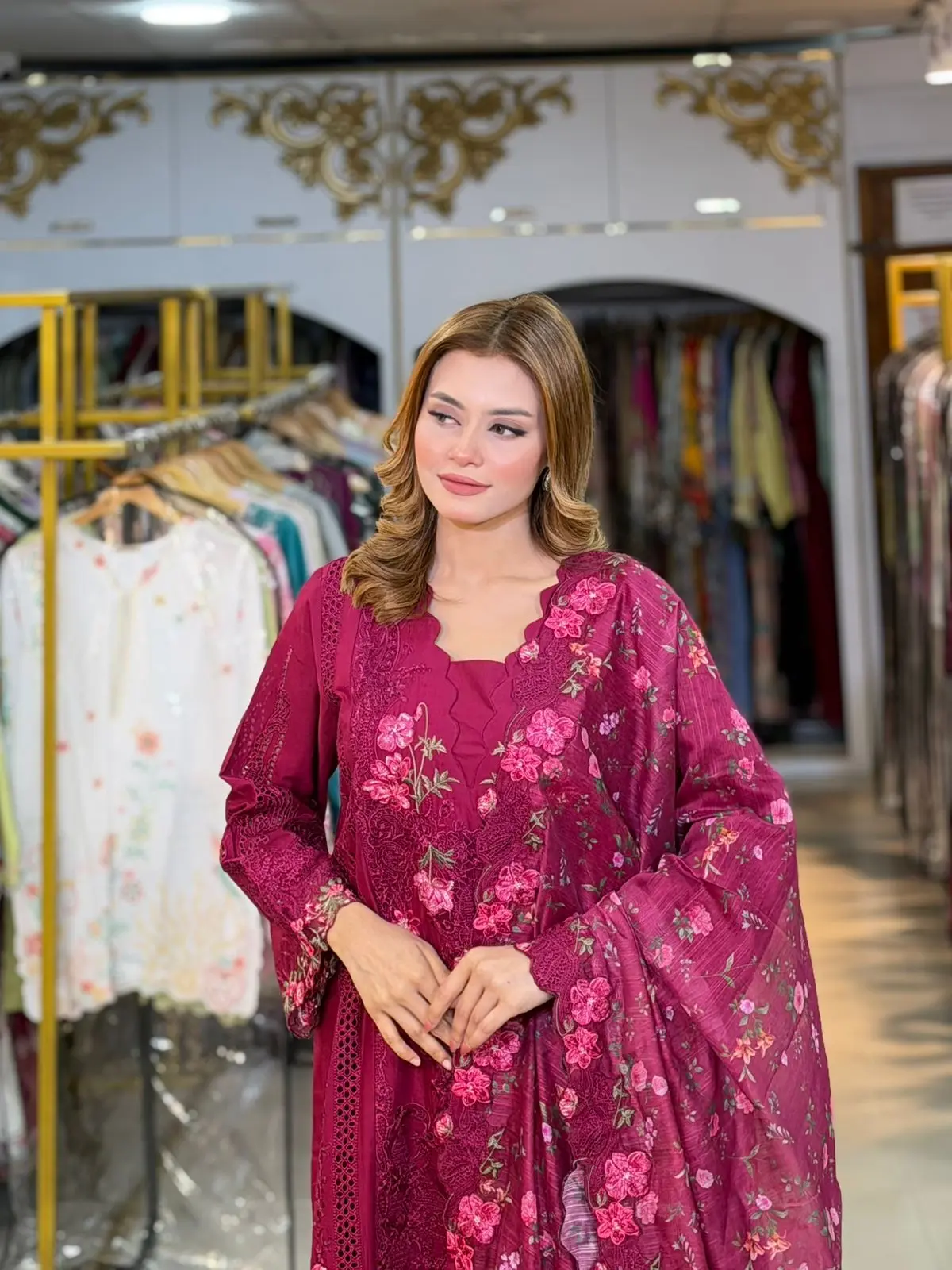 ELAF Luxury (LA-DONNA STITCHED)