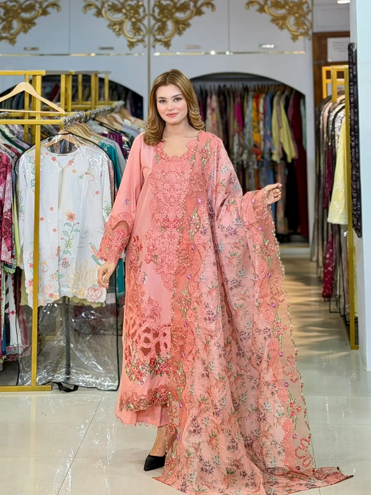 ELAF Luxury (LA-DONNA STITCHED)
