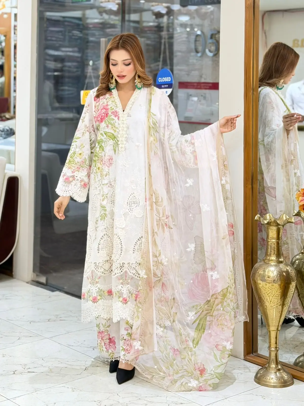 MARIA B LUXURY  (LA-DONNA STITCHED)