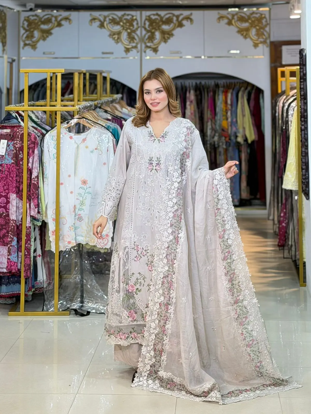 ELAF Luxury (LA-DONNA STITCHED)