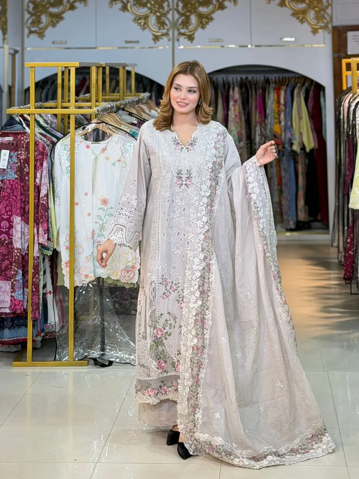 ELAF Luxury (LA-DONNA STITCHED)