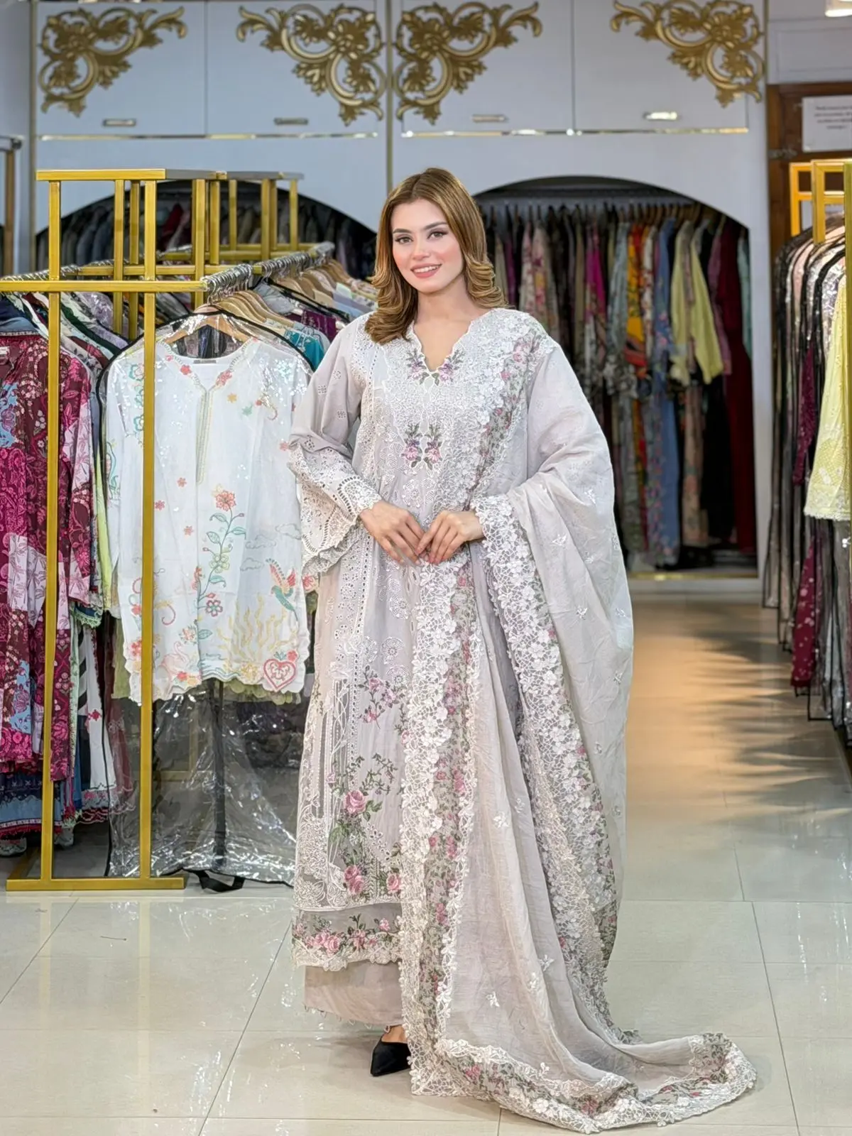 ELAF Luxury (LA-DONNA STITCHED)