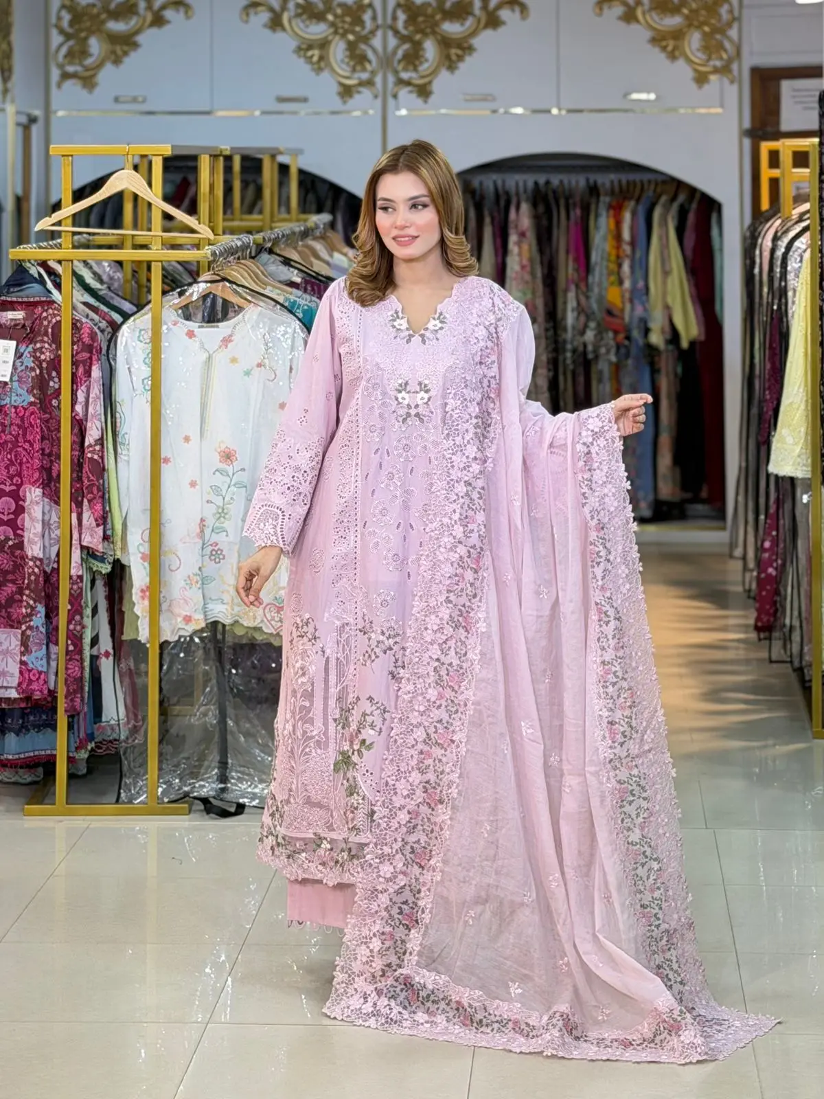 ELAF Luxury (LA-DONNA STITCHED)