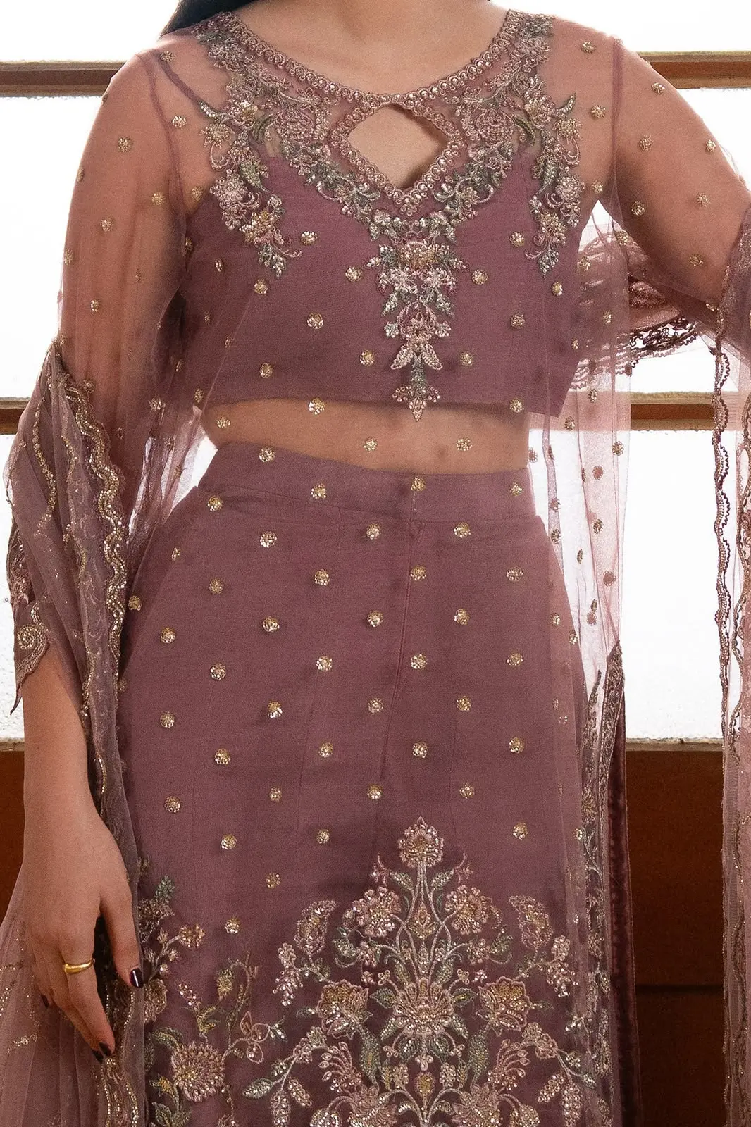 AYZEL PEHLI NAZAR