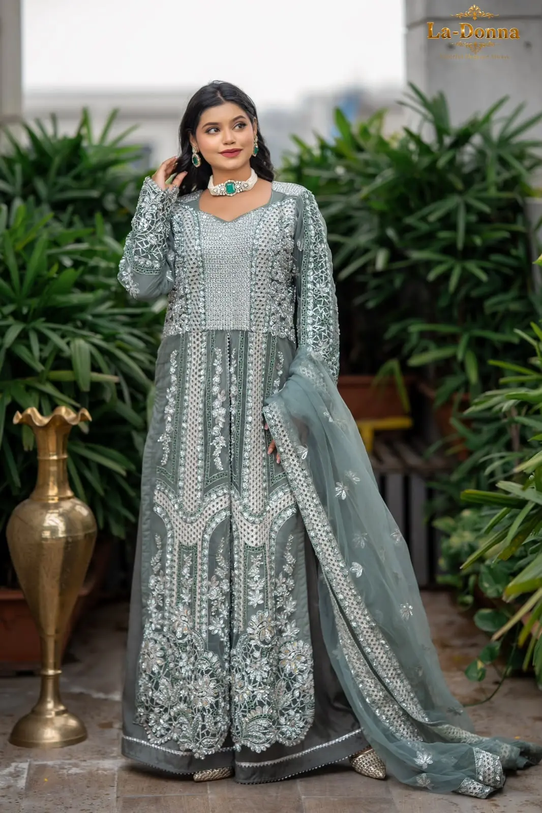 AFROZEH (LA-DONNA STITCHED)