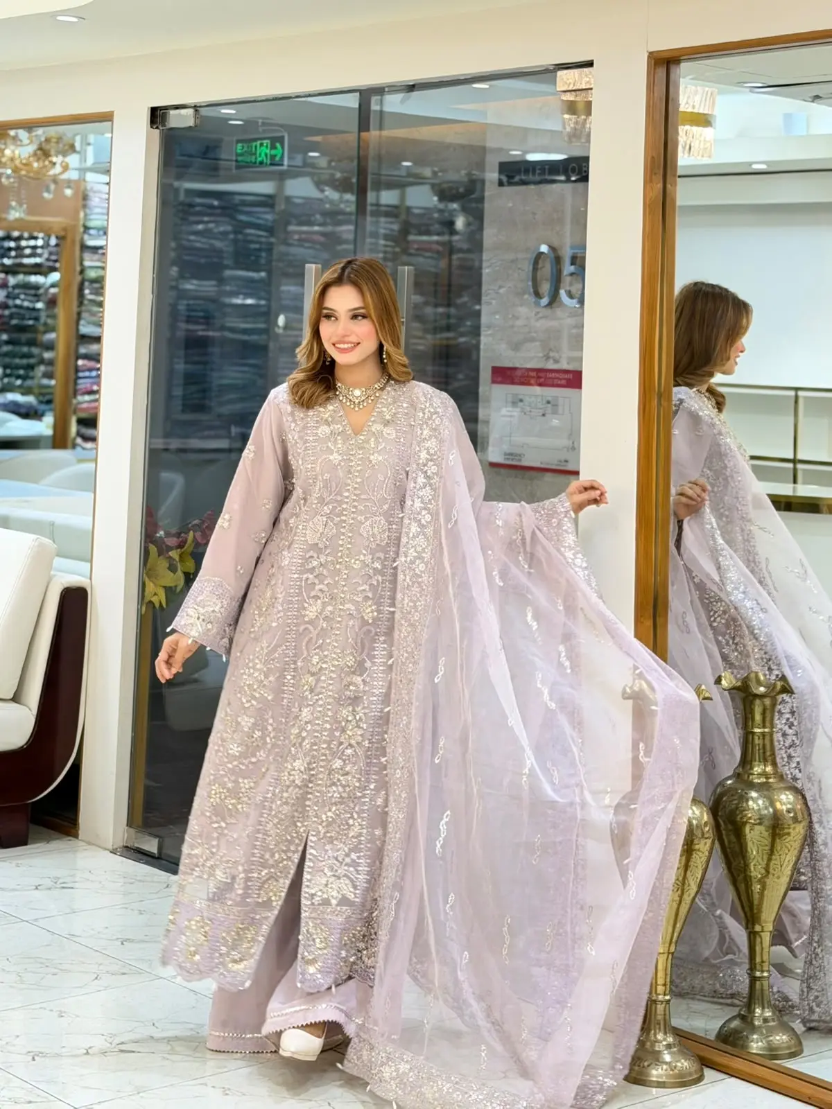 AYLIN SORELLE (LA-DONNA STITCHED)