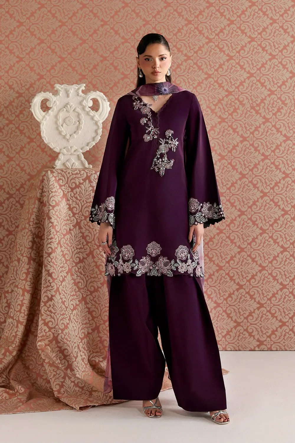 VANYA RTW