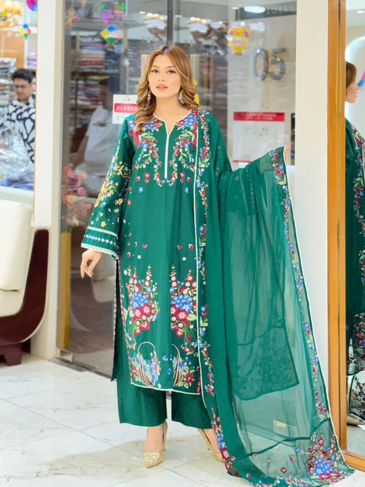 JUGNU la donna stitch